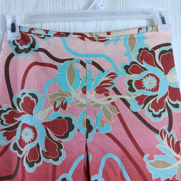 Loft by Ann Taylor Floral Pink Blue & Red Skirt size 2P knee lenght - Picture 2 of 12